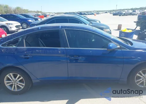 2017 Hyundai Sonata z USA, uszkodzony, nr VIN 5NPE24AF7HH493040